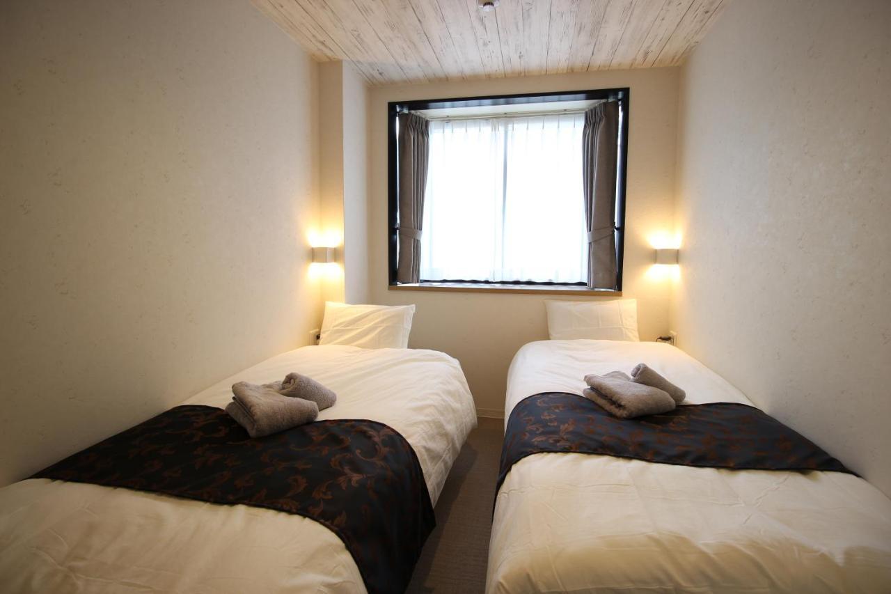 Namba West Saika Apartment Osaka Exterior photo