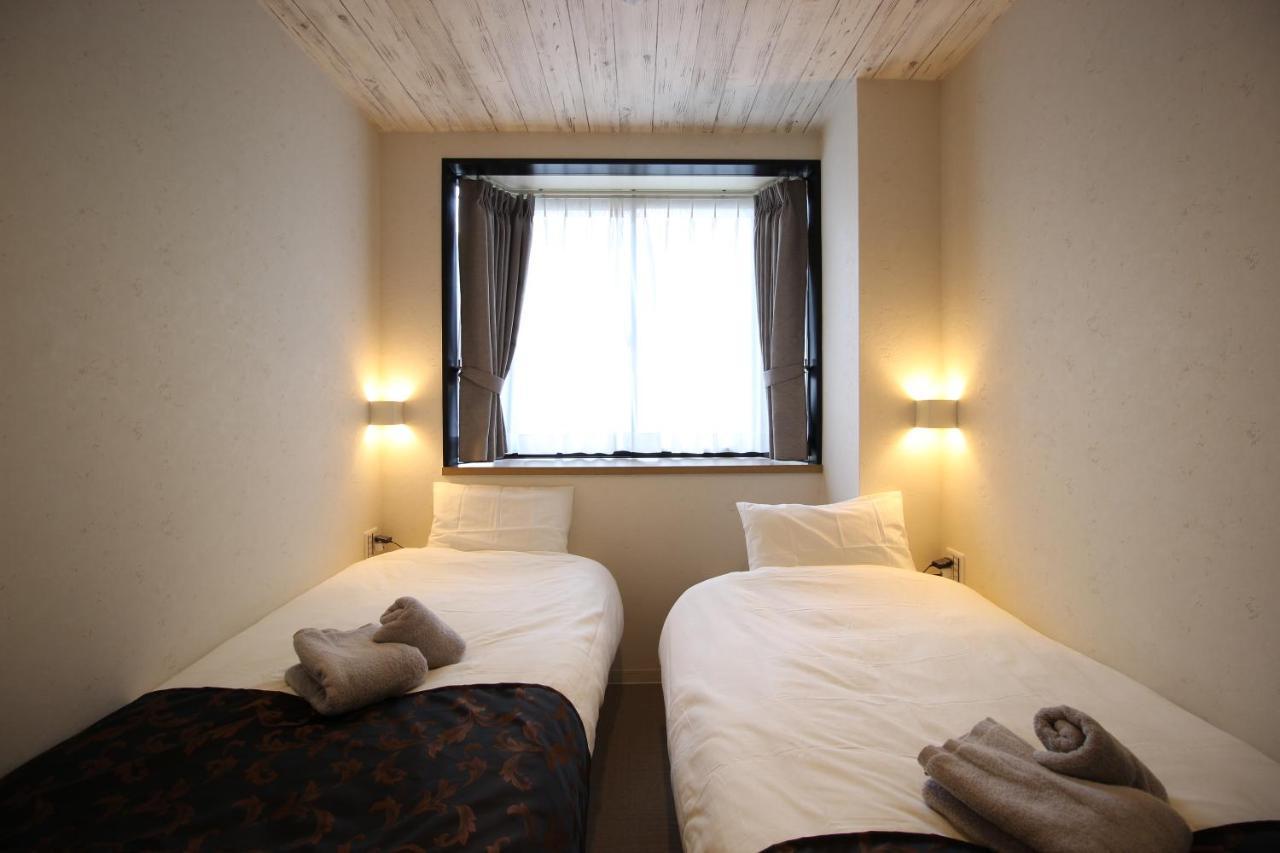 Namba West Saika Apartment Osaka Exterior photo